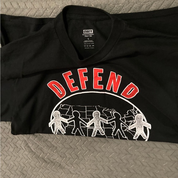 BLM T shirt size men’s L black - Picture 2 of 3